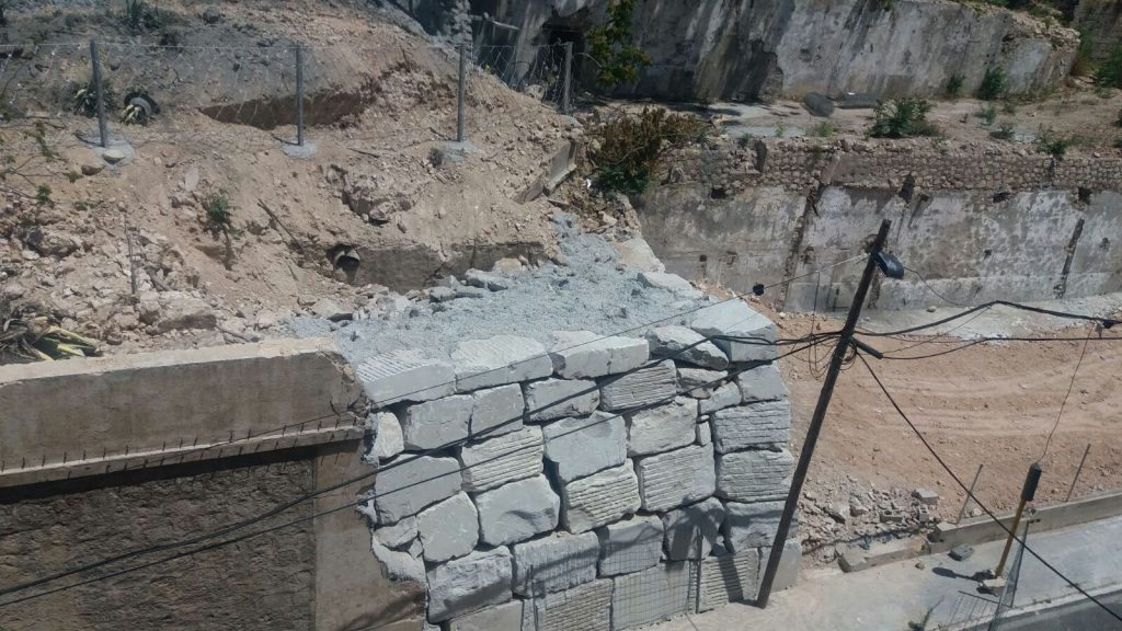 Guanyar Alcoi demana adequar mínimament el mur de contenció de La Beniata