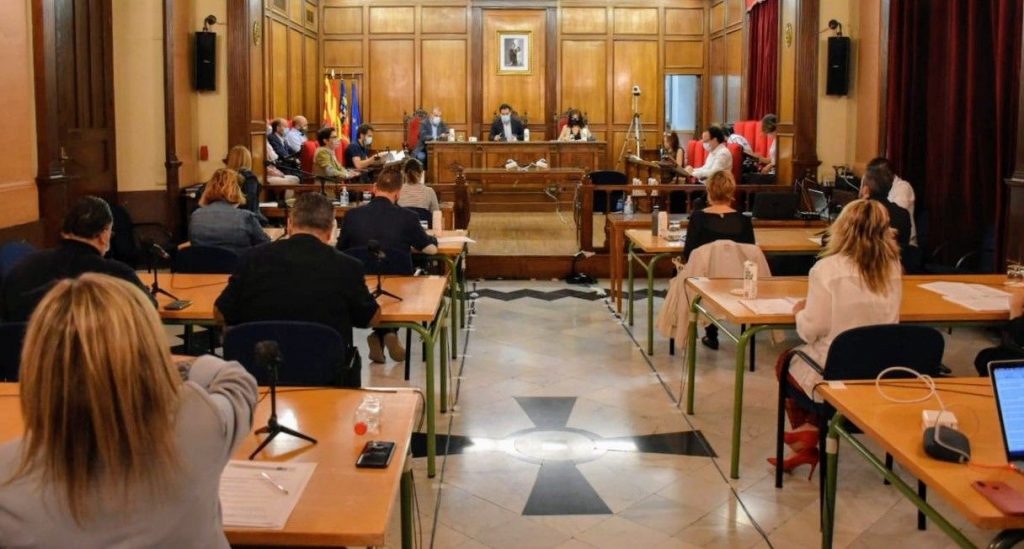 Guanyar denuncia que el govern permet la inoperància dels òrgans de govern local