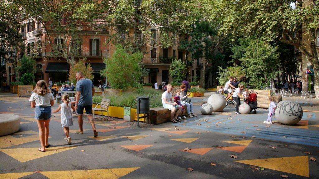 La mala gestió del govern d'Alcoi en la 'peatonalització' dona la raó a Guanyar Alcoi i provoca pèrdues de temps i recursos públics